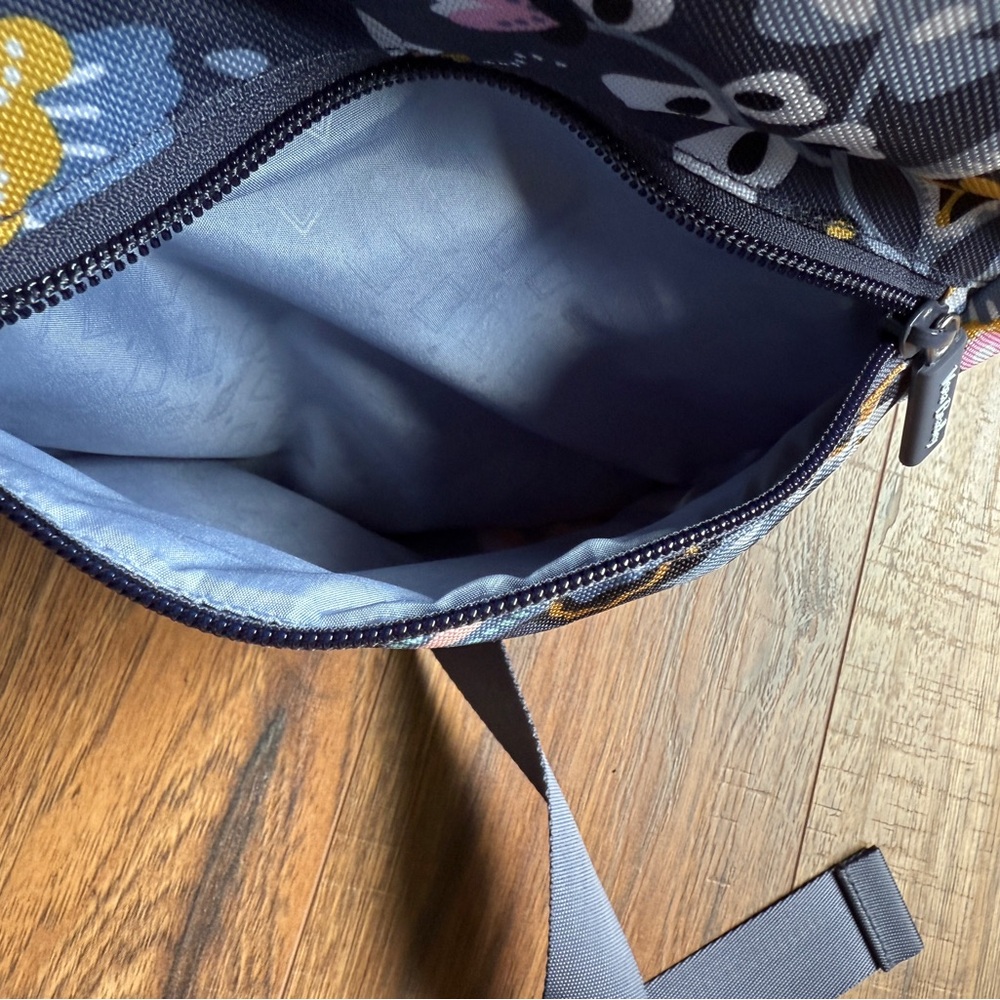 Vera Bradley Lighten Up Essential Sling Backpack Bag Charmont Meadow Pattern - Picture 8 of 9